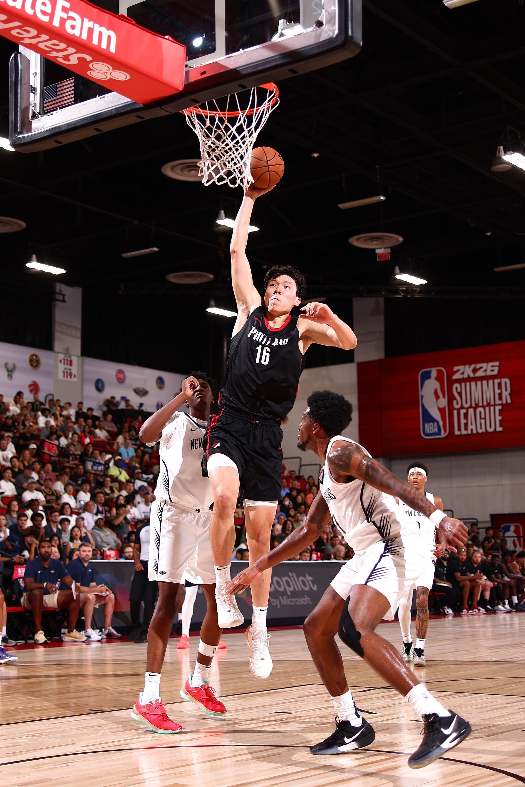 杨瀚森被问近期和队友学了什么英语：这我能说吗——这是什么鬼！