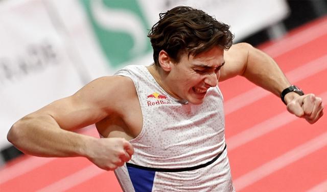 pg试玩-杜普兰蒂斯破撑杆跳室内赛纪录 世锦赛继续冲击？